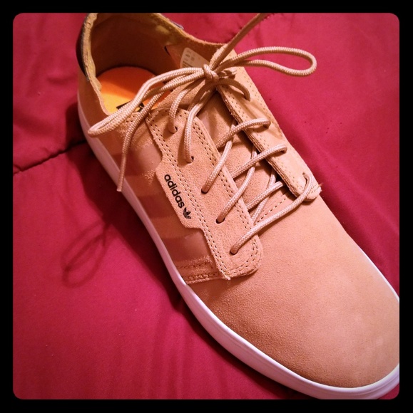 Mens Adidas Shoes - Picture 1 of 3